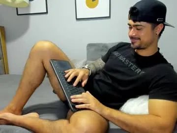 adam_clarke on Chaturbate 