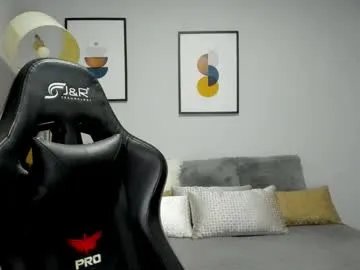 adam_clarke on Chaturbate 