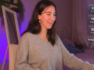 belle_via on Chaturbate 