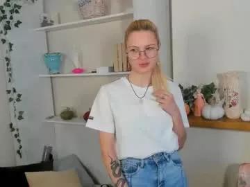cateappleberry from Chaturbate is Freechat