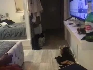 fantasticdeee from Chaturbate