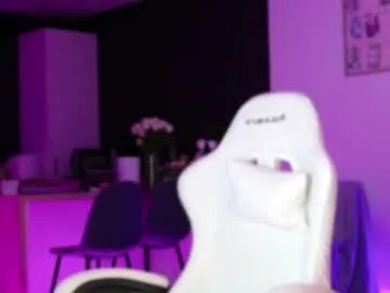 lorennameliyy from Chaturbate