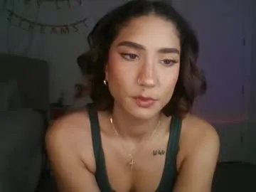 luvvvxliv on Chaturbate 