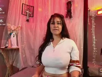 shalyn_lux from Chaturbate