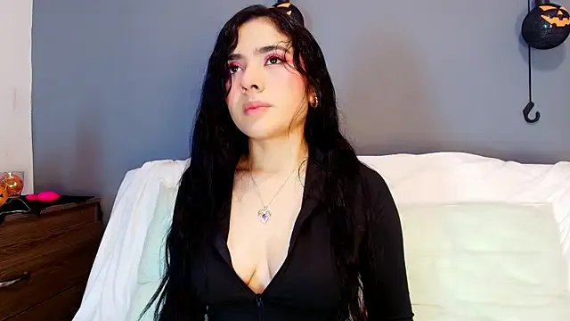 adara_johnson__ on StripChat 