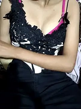 Aidakhan1212 on StripChat 