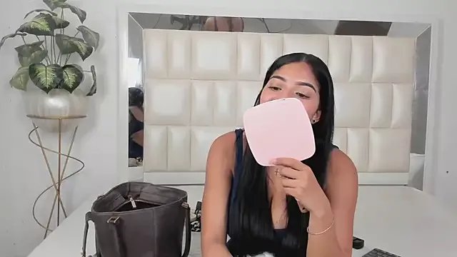 Alhana_pulido on StripChat 