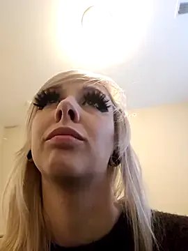 AmethystFoxx from StripChat