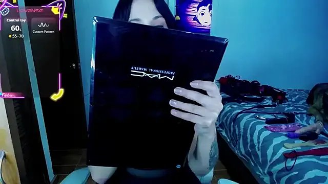 Ariadna_bondmaid on StripChat 