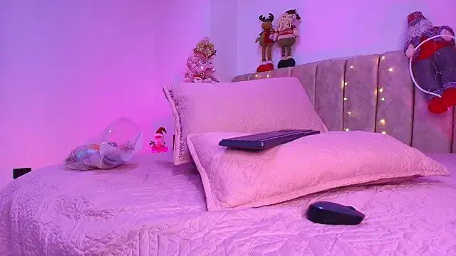 arl_chloee from StripChat