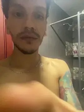 Benjamin_show from StripChat