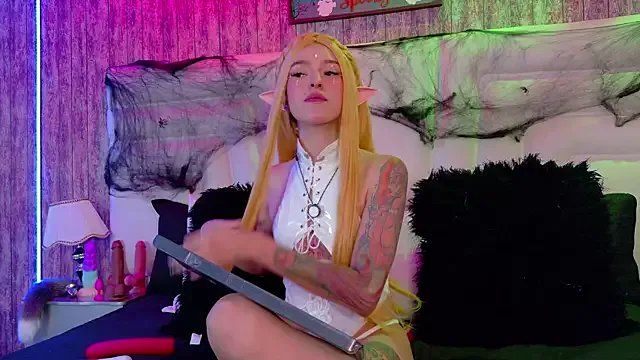 Ginger_Foxy on StripChat 