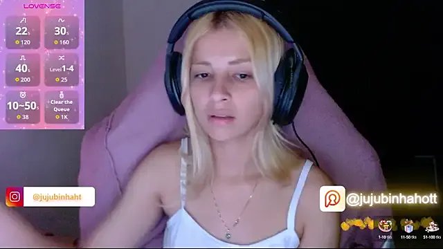 jujubinhahot on StripChat 