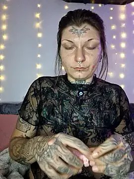 lizzardqueeen on StripChat 