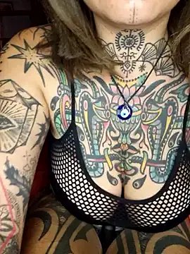 lizzardqueeen on StripChat 