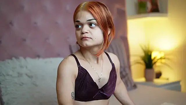 MaiaMini on StripChat 