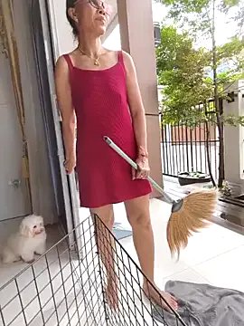 Mama_Eva_1 on StripChat 