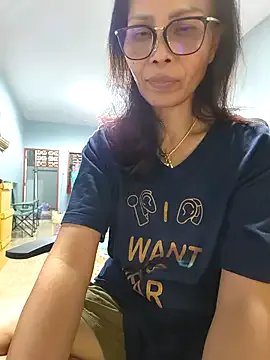 Mama_Eva_1 on StripChat 