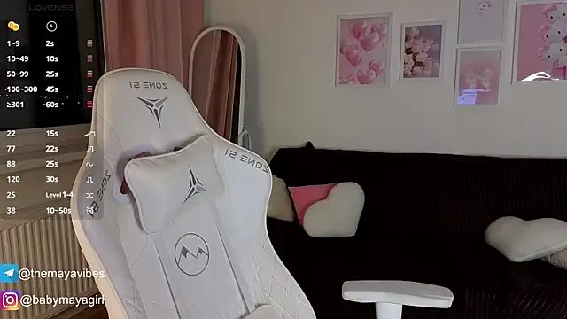 Maya_Rave from StripChat