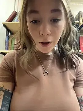 Mimiumuy on StripChat 