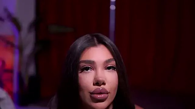 NatyDesiree from StripChat