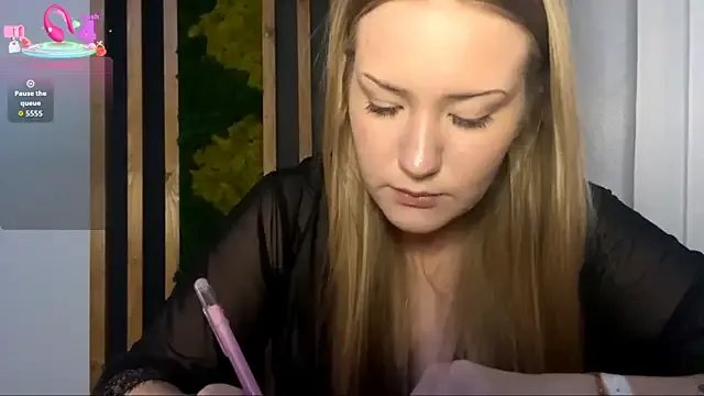 PandaFluff from StripChat