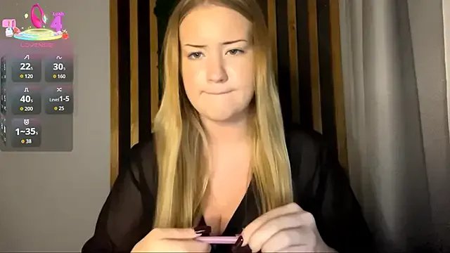 PandaFluff from StripChat