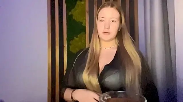 PandaFluff from StripChat