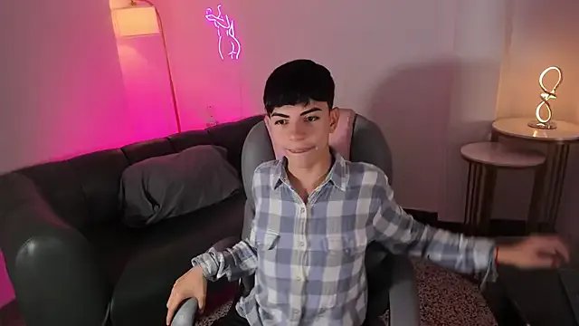 Peter_chase on StripChat 