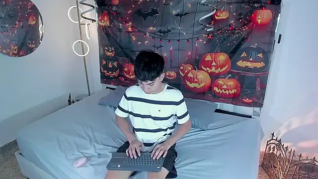 Peter_chase on StripChat 