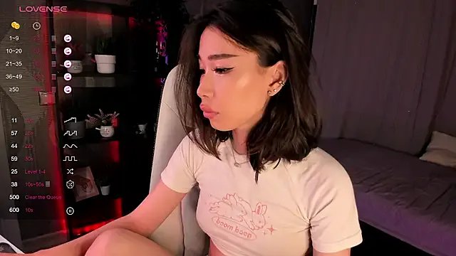 sensualily on StripChat 