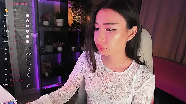 sensualily on StripChat 