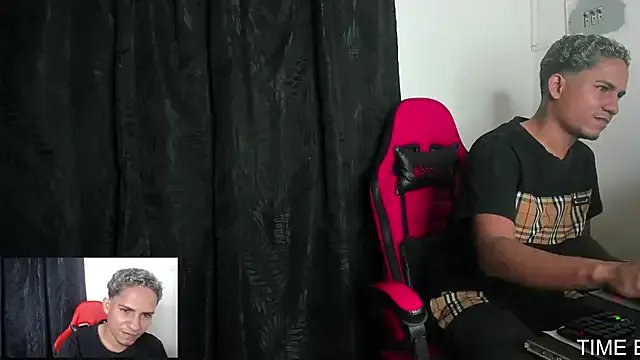 sexy_latinas_69 from StripChat