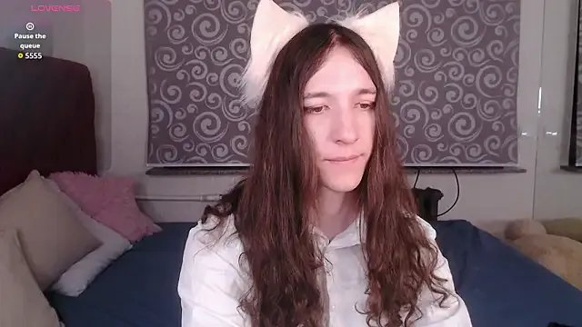 SilverMuse from StripChat