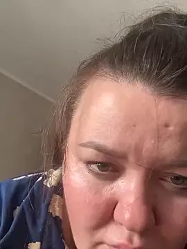 SunnyLeila2101 on StripChat 