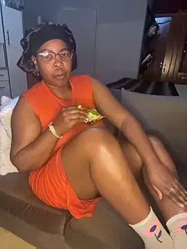 SweetCandy84 on StripChat 