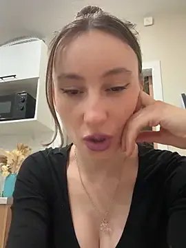 viviandaimond1 on StripChat 