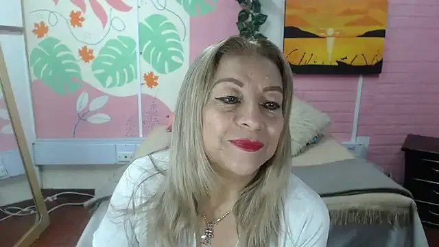 ZAMANTHA from StripChat